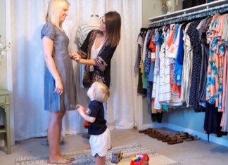 Moms to See in the 843: Renee Smith, Small Boutique Owner wardrobe Charleston Moms