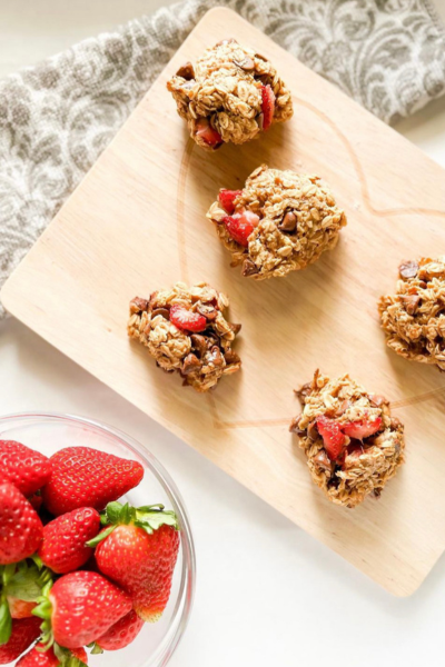 Easy Summer Recipes: Strawberry Chocolate Chip Cookies on a serving tray