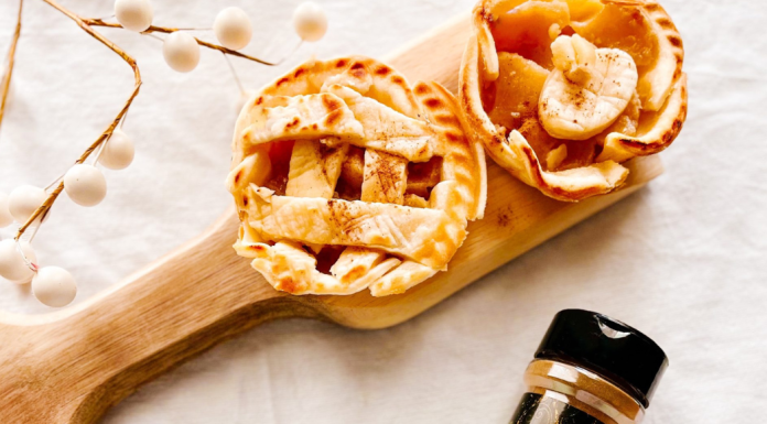 easy holiday recipes: mini apple pies